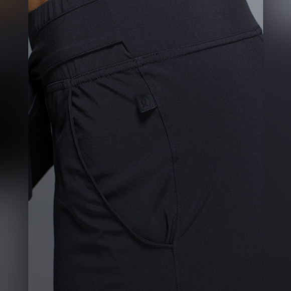 Lululemon Noir Pant Black 8 - Picture 4 of 9